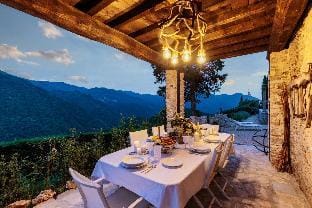 Gran Burrone Castle in Borgo a Mozzano Hotel in Emilia-Romagna