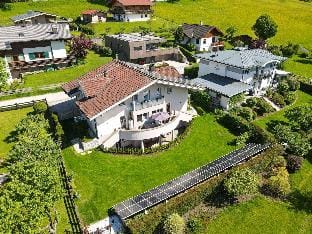 Panorama Apartments Bruck TOP 2 Hotel in Salzburgerland