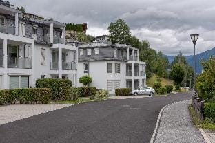 Apartment Glacier View 12.1. with balcony Hotel in Piesendorf