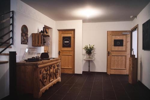 Pensiunina - Pension - Sent Hotel in Canton of Grisons