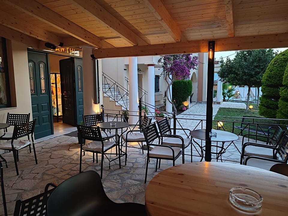 Bar/lounge