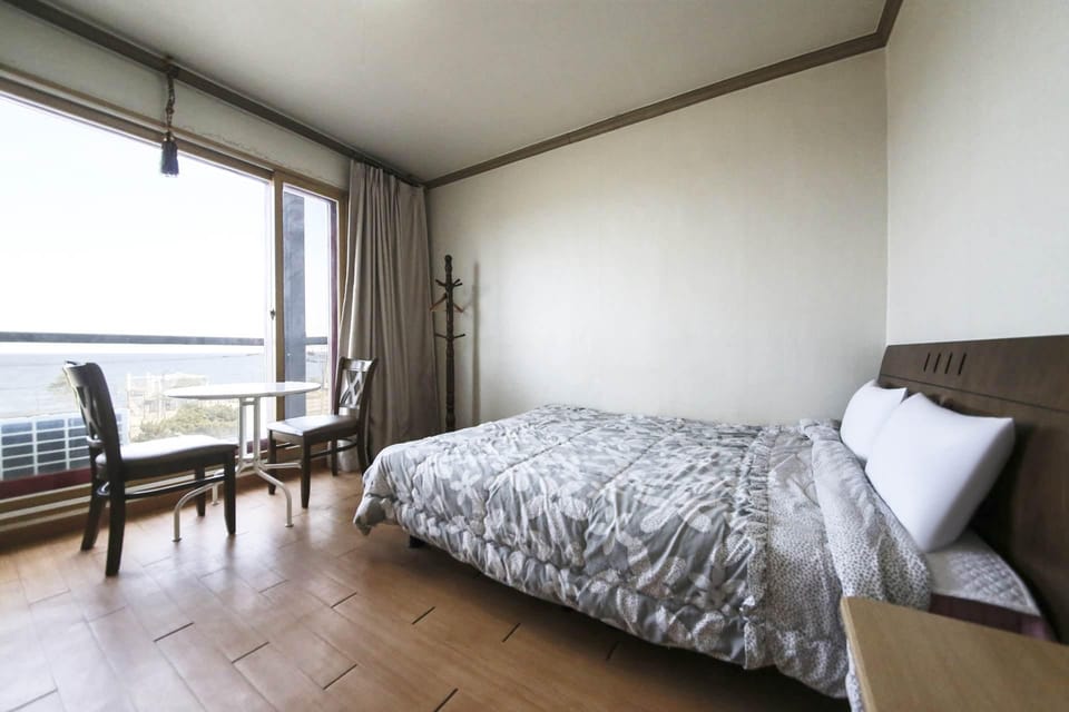 Yangyang Romantic Road Motel in South Korea