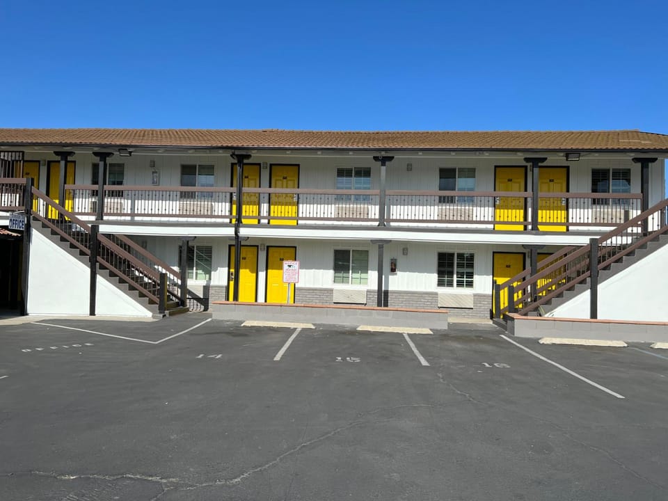 Escondido Inn Motel in Escondido Village