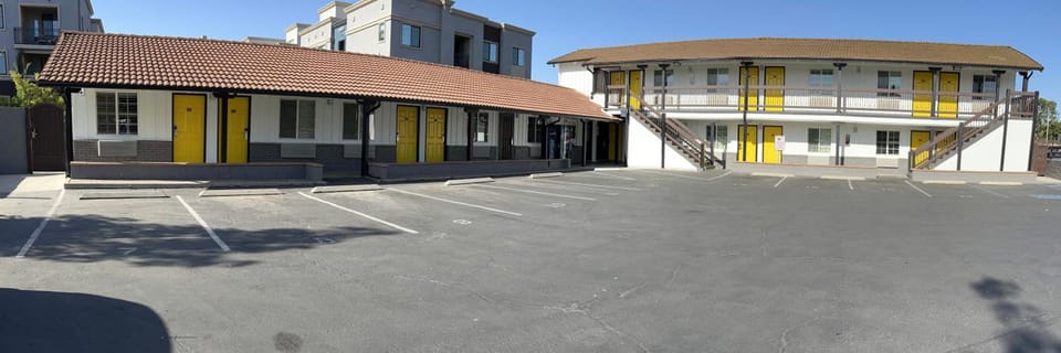 Escondido Inn Motel in Escondido Village