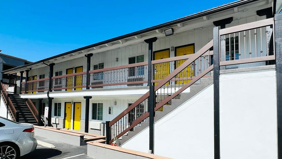 Escondido Inn Motel in Escondido Village