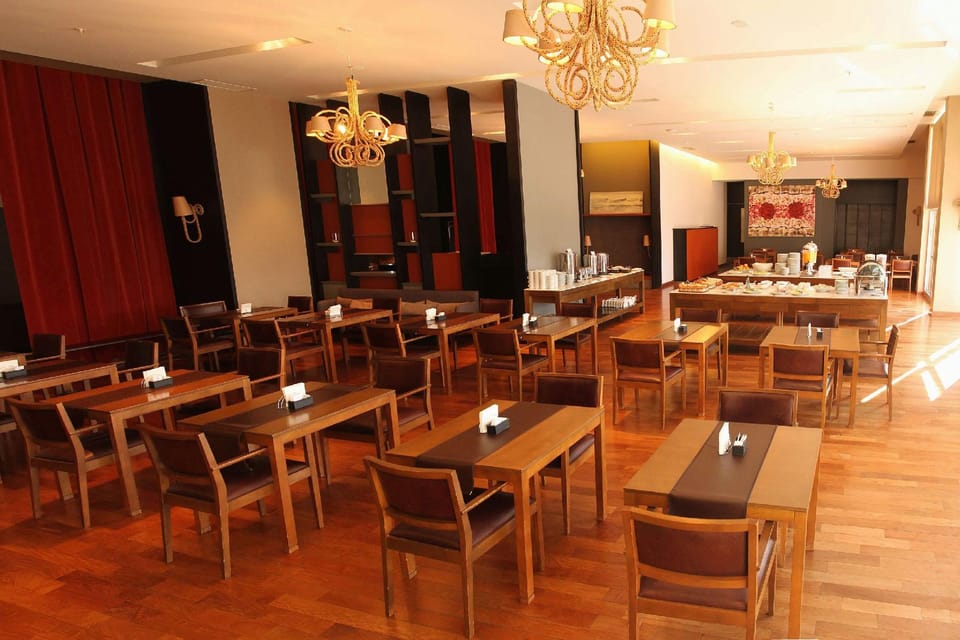Esplendor by Wyndham Mendoza Hotel in Maipú