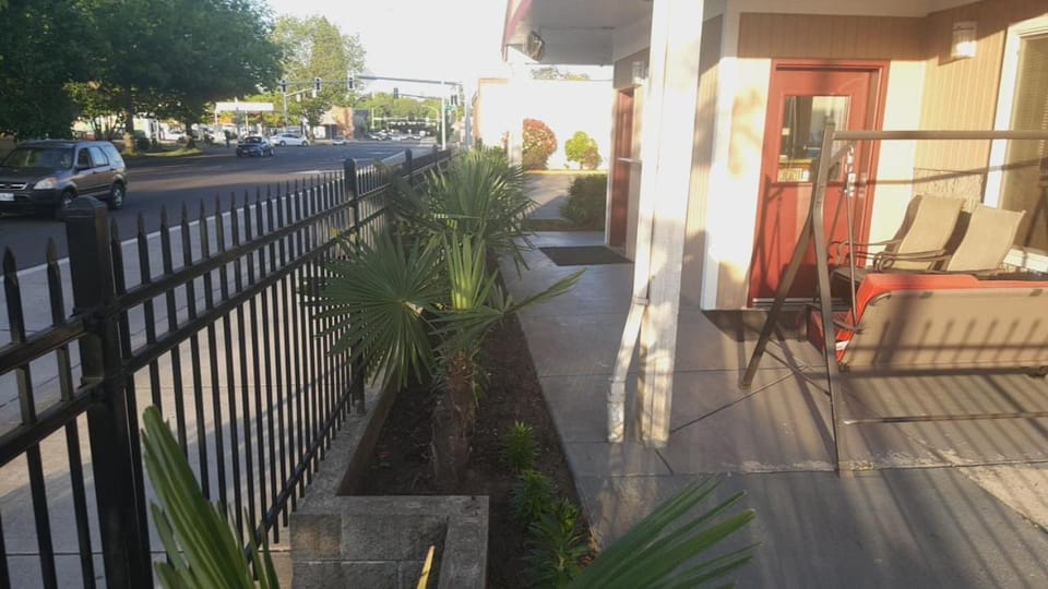 Express Inn & Suites Eugene Motel in Eugene