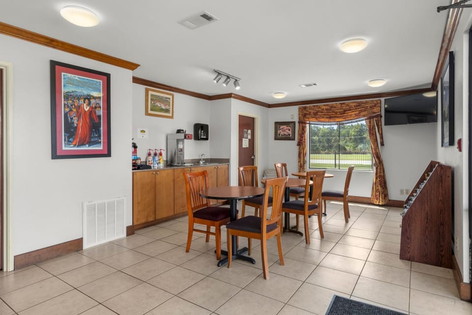 Express Inn & Suites Westwego Motel in Westwego
