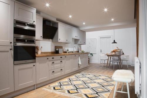 The Dundonald Guesthouse & Cottage Hotel in Scotland