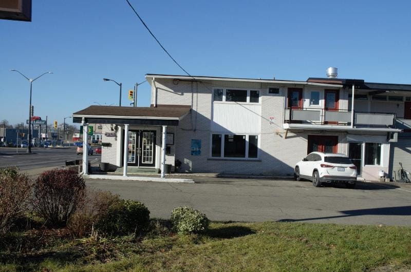 The Highlander Inn Hotel in Niagara Falls