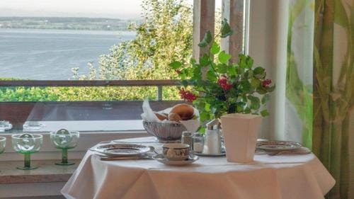 Weinberghof Hotel in Hagnau am Bodensee