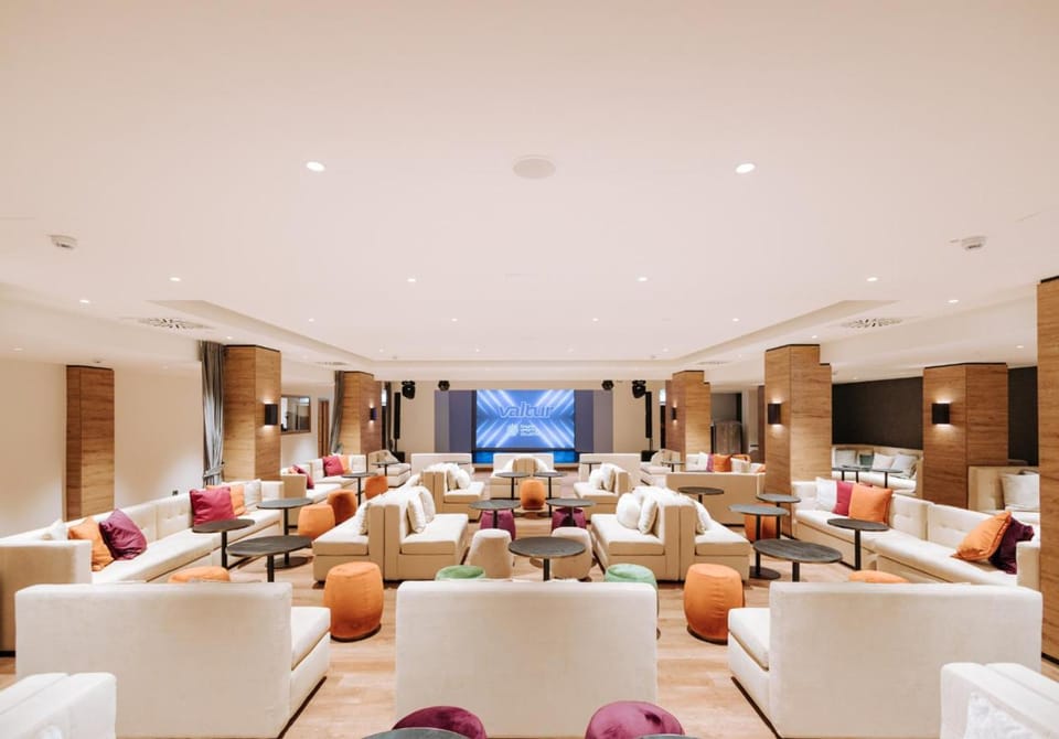Valtur Cervinia Cristallo Ski Resort Hotel in Breuil-Cervinia