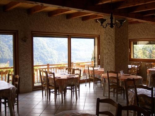 Ferme Auberge du Bessard Hotel in Auvergne-Rhône-Alpes