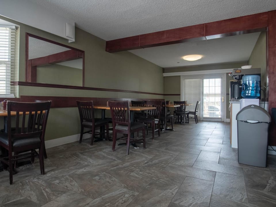 Best Budget Inn & Suites Kamloops Hotel in Kamloops