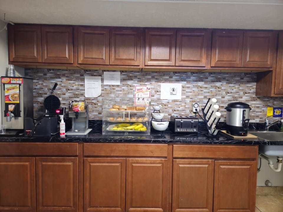 Budgetel inn & Suites Hotel in Ozark Mountains