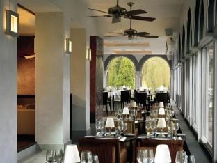 Martin's Chateau Du Lac Hotel in Flanders