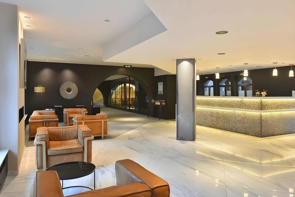 Martin's Chateau Du Lac Hotel in Flanders
