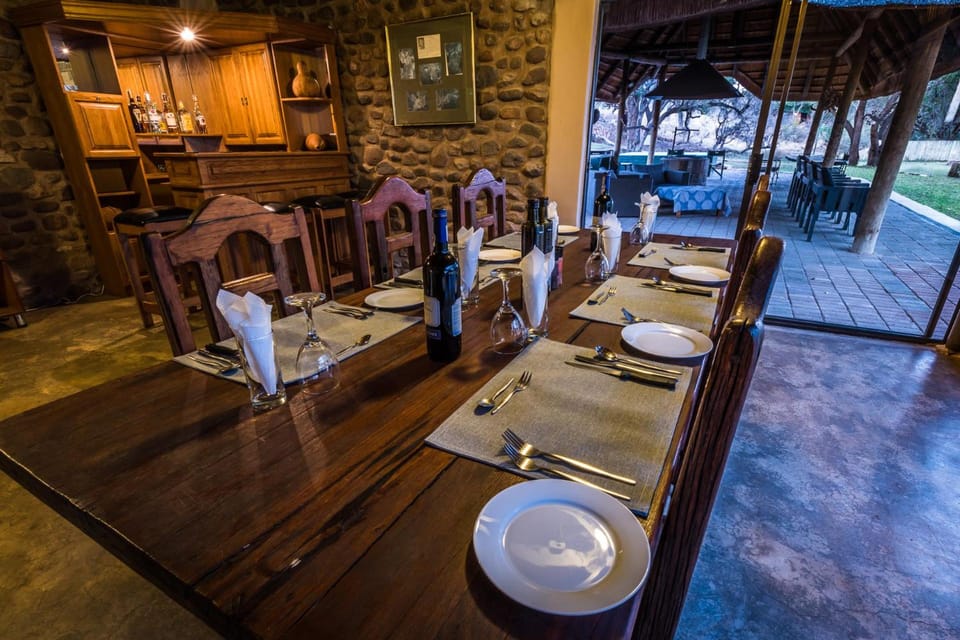Maninghi Lodge Lodge in South Africa