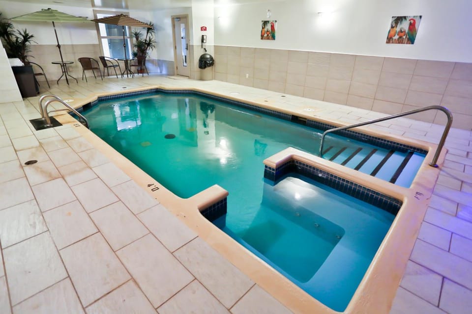 Hotel Le Versailles Hotel in Saint-Sauveur