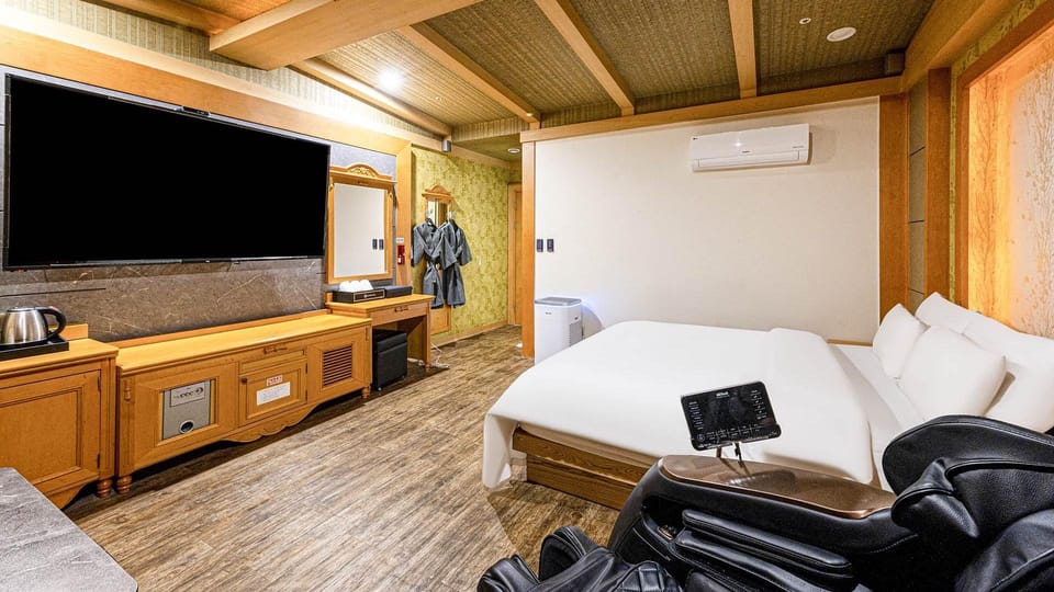 Suite room