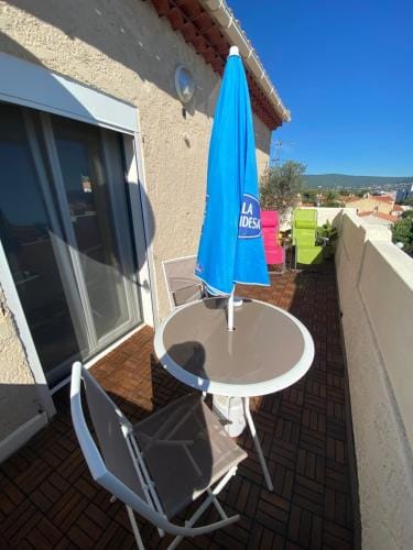 Charmante chambre avec vue mer - parking gratuit Hotel in La Ciotat