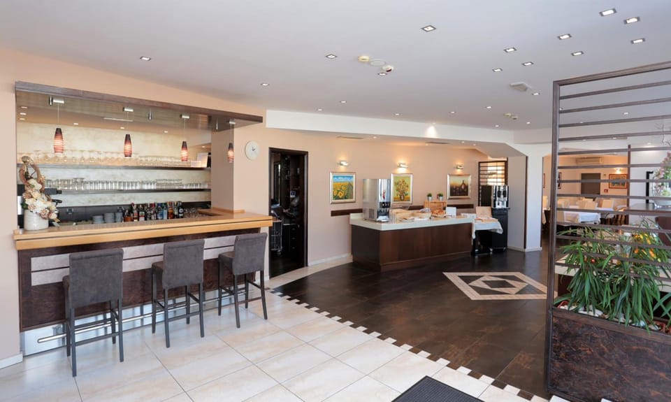 Bar/lounge