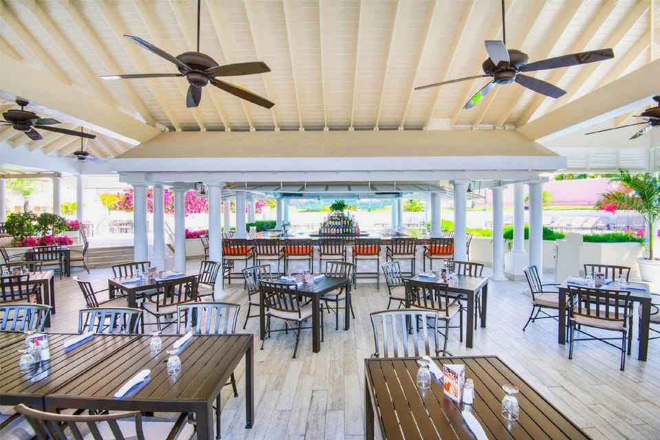 Comfort Suites Paradise Island Hotel in Nassau