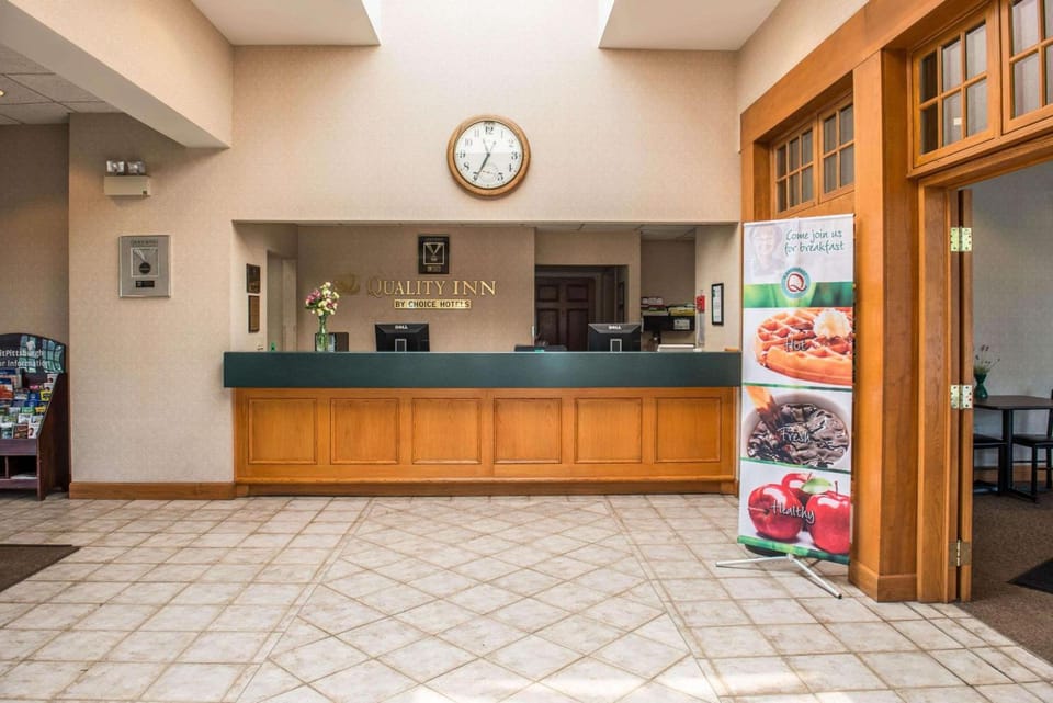 Quality Inn Pittsburgh Airport Hotel in Pennsylvania