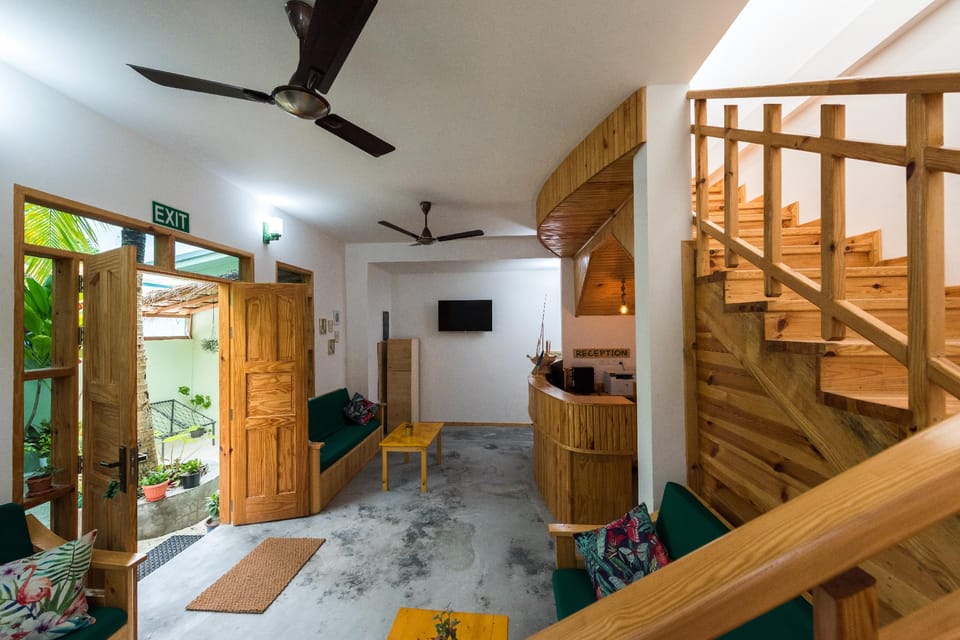 Isla Dhiffushi Hotel in Maldives