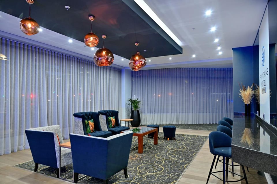 Fountains Hotel by Neighbourgood Hotel in Cape Town