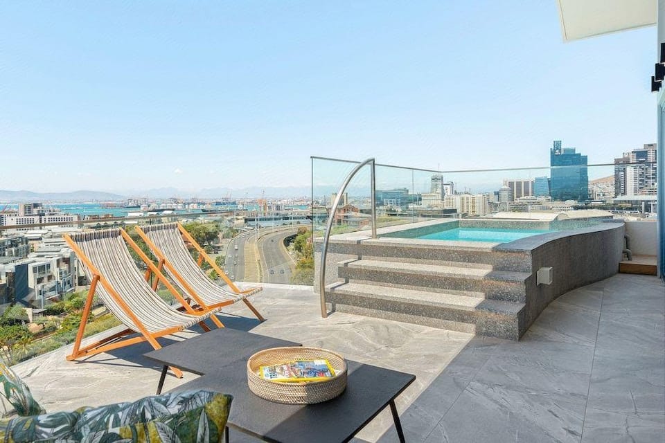 Point Break Luxury Apartments Hotel in Cape Town