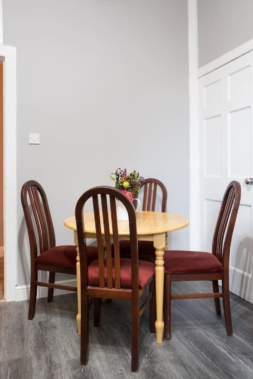Stunning 2-bed Apartment in Central Edinburgh Hotel in Edinburgh