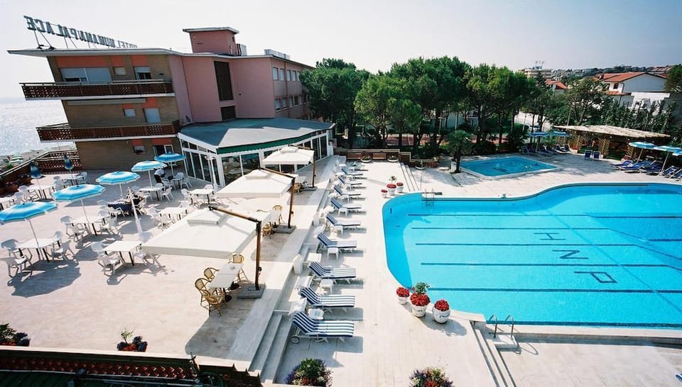 Hotel Numana Palace Hotel in Marcelli