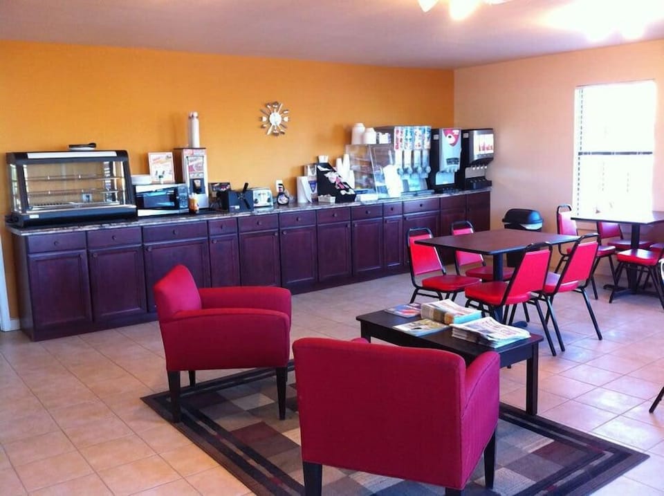 Kenedy Country Inn Hotel in Kenedy