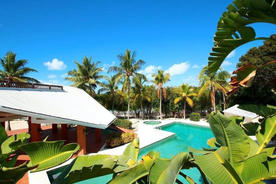 Bahia Bay Resort Hotel in Key Largo