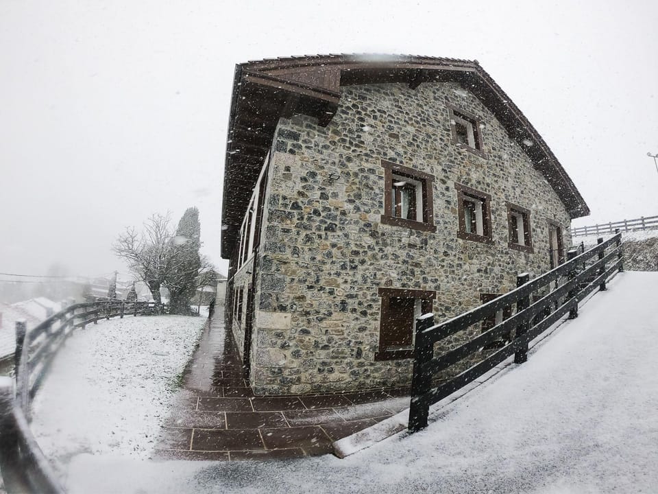 Apartamentos Los Picos de Europa Hotel in Cantabria