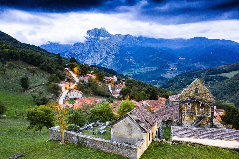 Apartamentos Los Picos de Europa Hotel in Cantabria