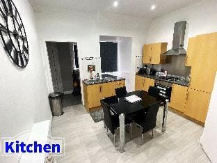 Luxury 3 Bedroom Entire Flat, Self Check Inout Hotel in Scotland