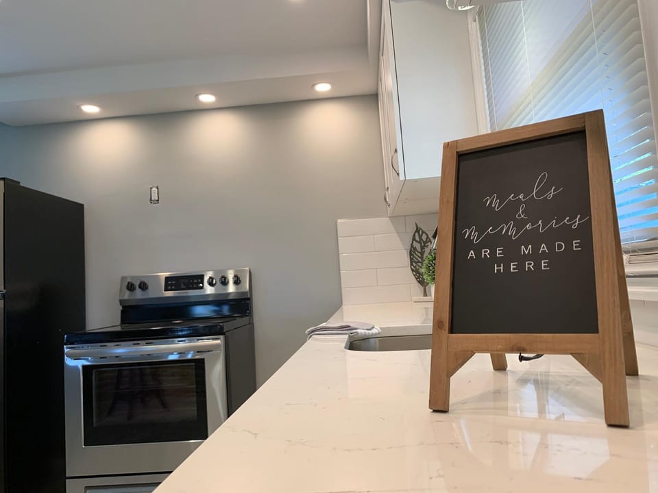 The Grand Gorge Villa-With Yard& Parking Hotel in Niagara Falls