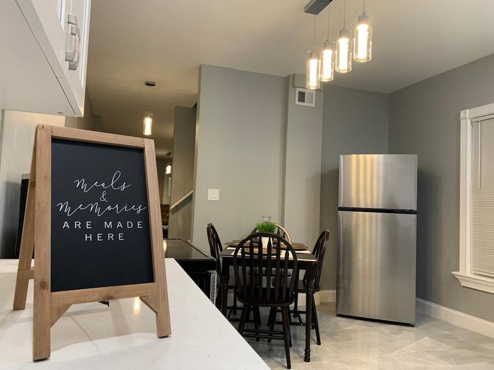 The Roulette Duplex-Private Yard&Parking Hotel in Niagara Falls