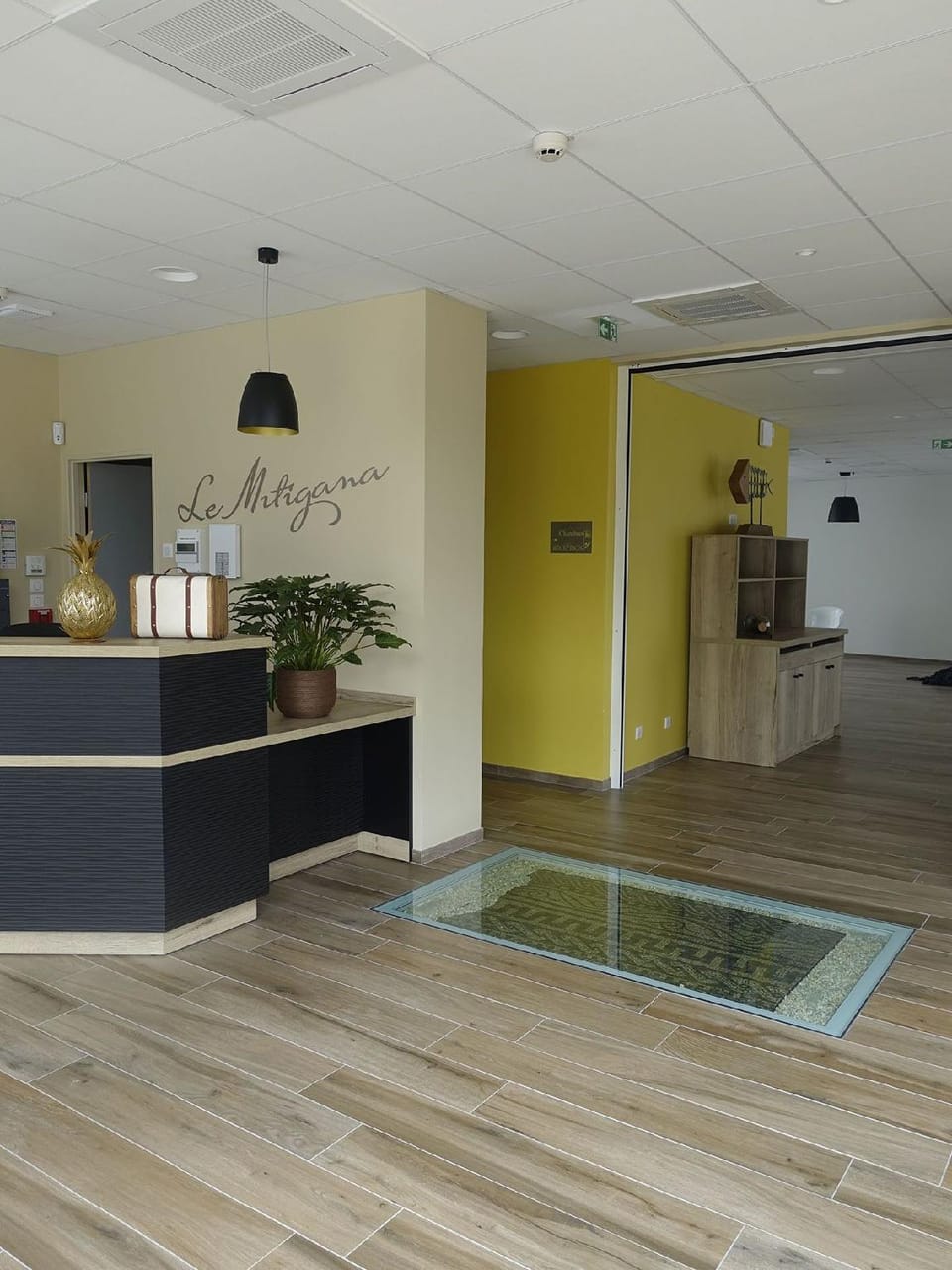 LE MITIGANA Hotel in Bourgogne-Franche-Comté
