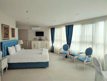 Light Blue Luxury Rooms Hotel in Halkidiki