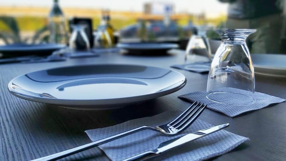 Lizbon Hotel Hotel in Izmir