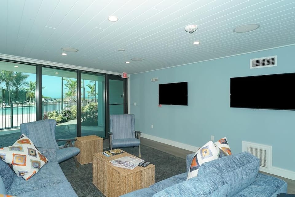 Anna Maria Beach Resort Hotel in Holmes Beach