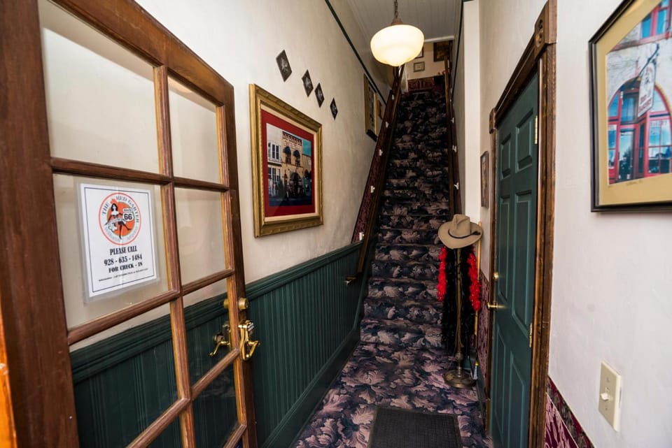 Red Garter Inn Inn in Williams