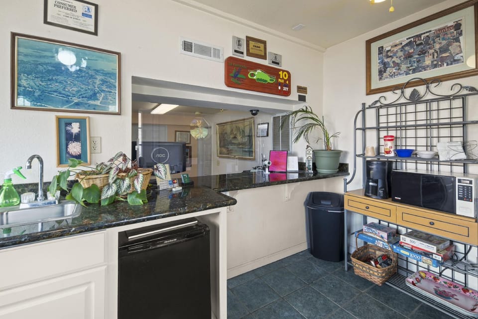 The 10th Green Inn Hotel in Calaveras County