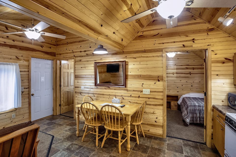 Big River Escape Riverside Cabins Hotel in Wisconsin