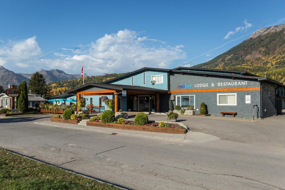 Red Tree Lodge Hotel in Fernie