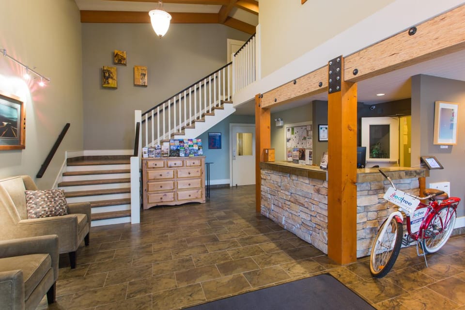 Red Tree Lodge Hotel in Fernie