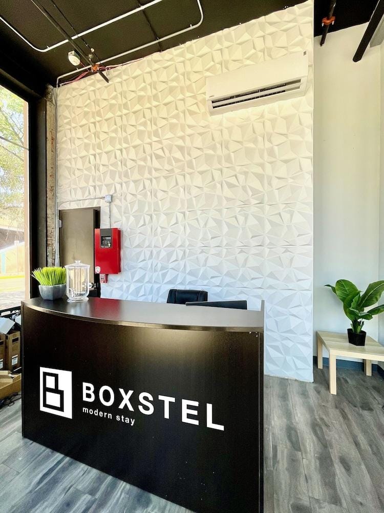 Boxstel - Moderns Stay Hostel Hotel in Ciudad Juarez